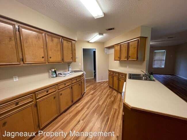 Building Photo - 3 br, 2 bath House - 1201 Newt Hodges Rd