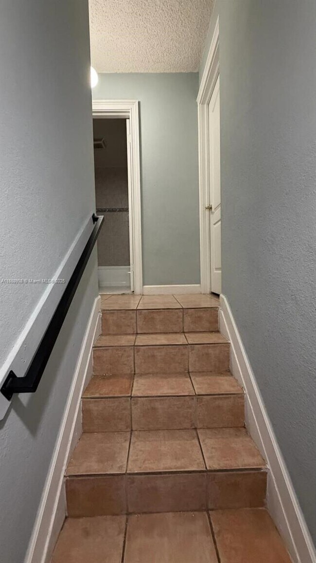 Building Photo - 15430 SW 81st Cir Ln