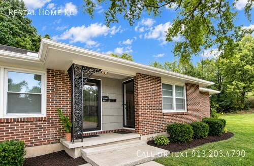 Building Photo - 940 S 57th St