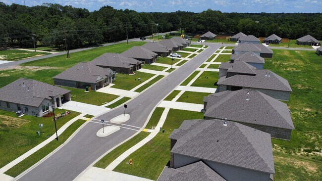 Building Photo - 5400 Greenridge Ln