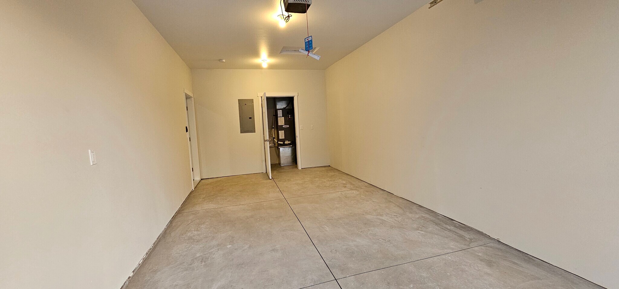 Building Photo - 8673 Charles Rd NE