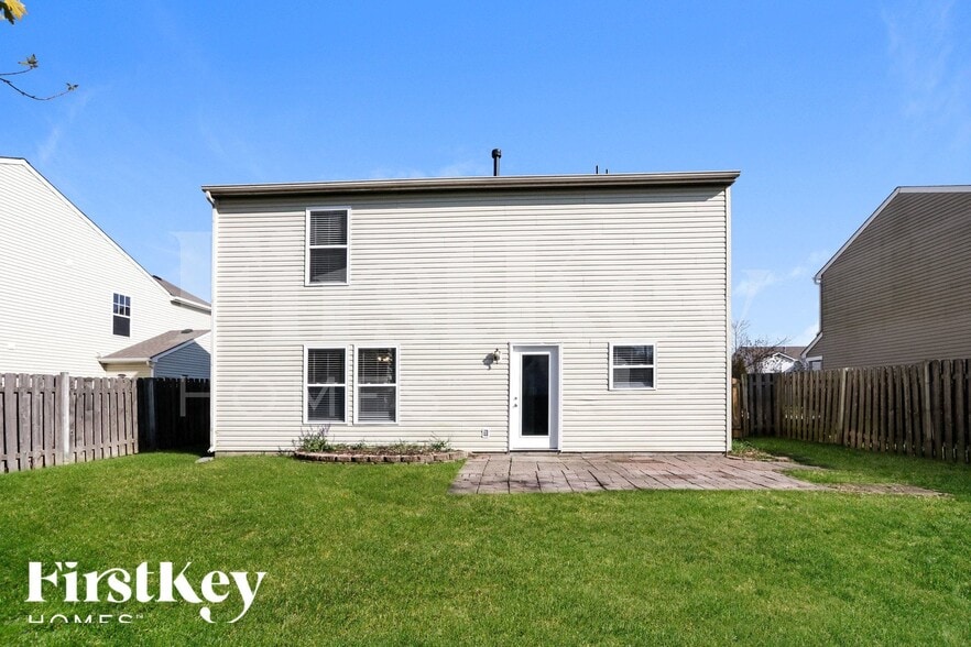 Building Photo - 8211 S Shady Trail Dr