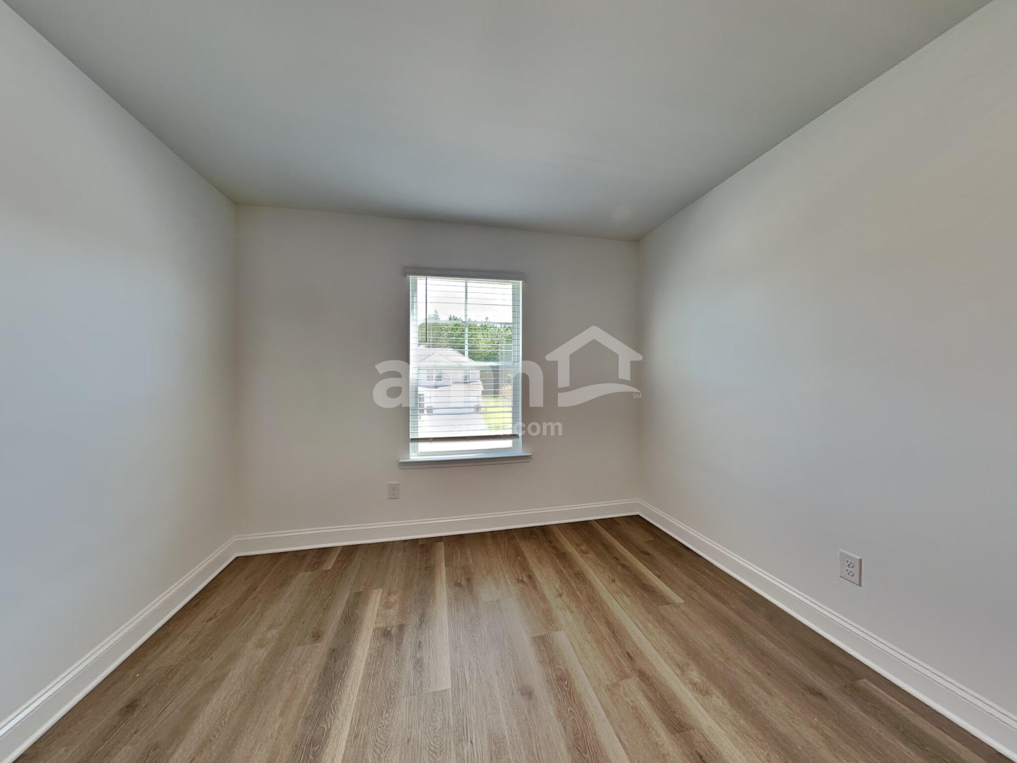 Building Photo - 6050 Rosemore Ln