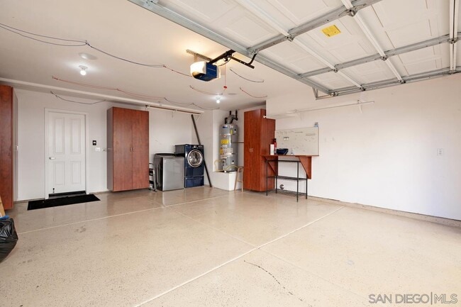 Building Photo - 3921 Oregon St