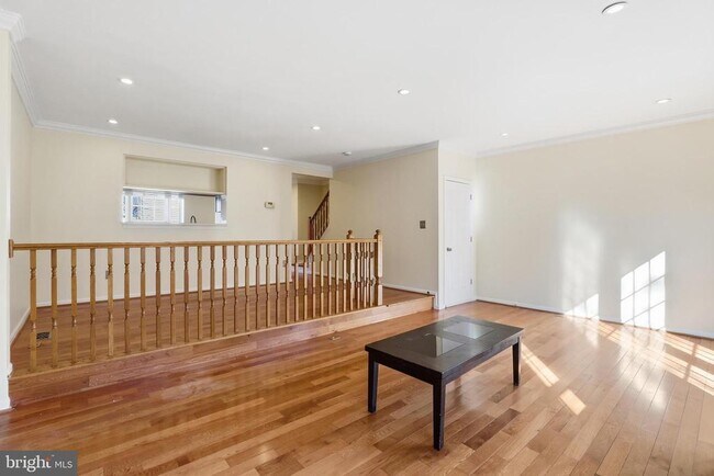 Building Photo - 6005 Pieco Ct