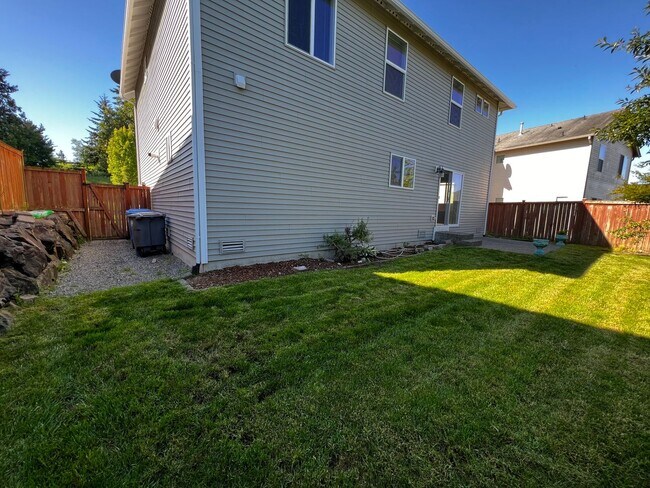 Building Photo - Dupont 3 bedroom Home for Rent