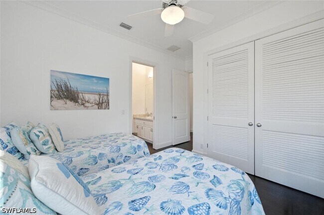 Building Photo - 2540 Half Moon Walk