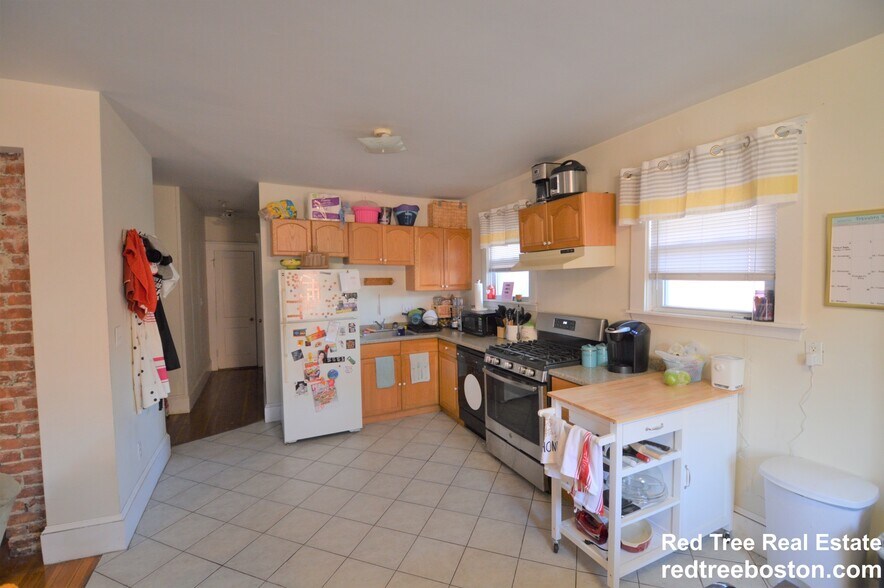 Building Photo - 505 Washington St