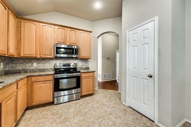 Building Photo - 5501 Crestwood Dr