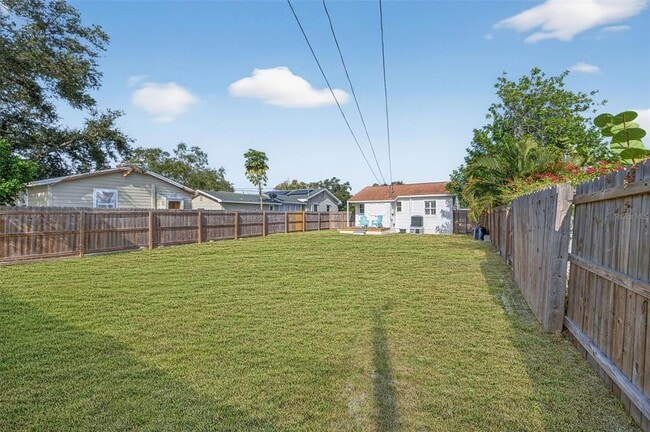 Building Photo - 486 49th Ave N