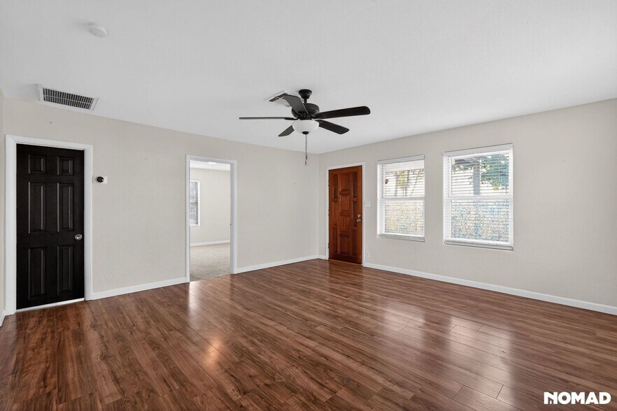 Building Photo - 1714 E Madison St