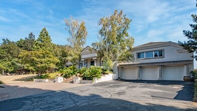 Building Photo - Hilltop Estate in Green Valley-Fully Furni...