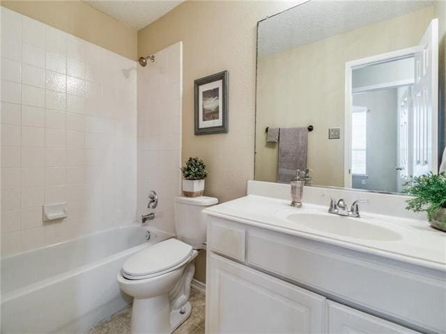 Building Photo - 7072 Chinquapin Dr