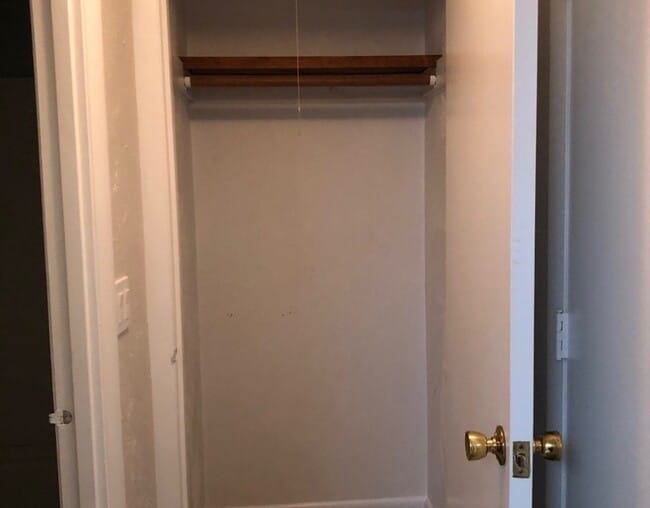 Building Photo - 226 Swanson Rd