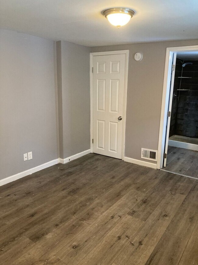 Building Photo - 3063 Phelan Wy