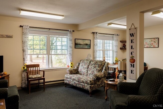 Building Photo - 224 Leray St