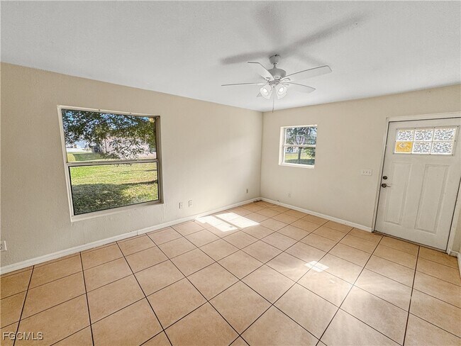 Building Photo - 1321 SE 8th Ave