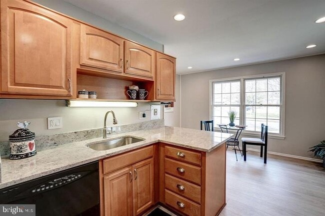 Building Photo - 1700 Pebble Beach Dr