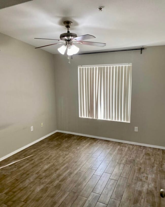 Building Photo - 2401 E Rio Salado Pky