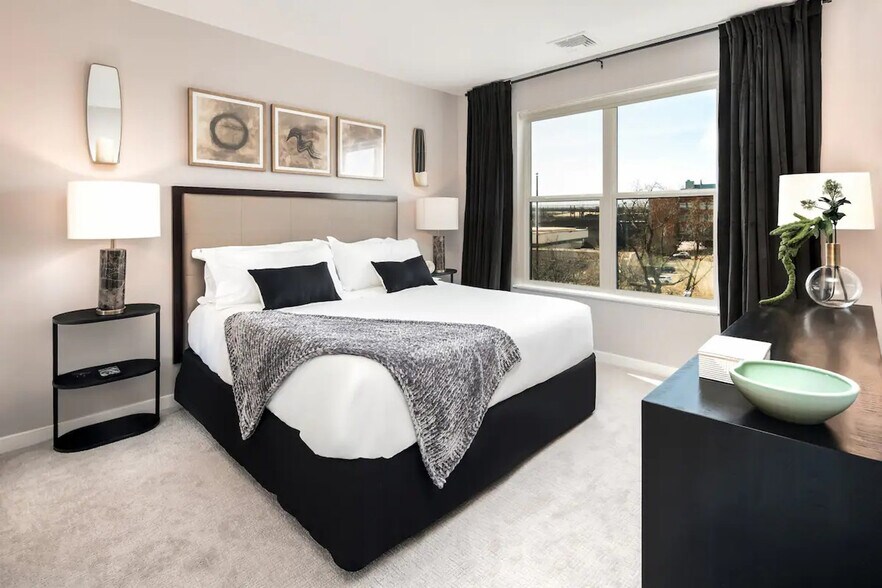 Building Photo - 9 Tower Ln