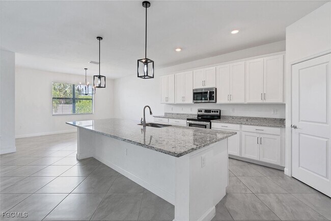 Building Photo - 11368 Canopy Loop