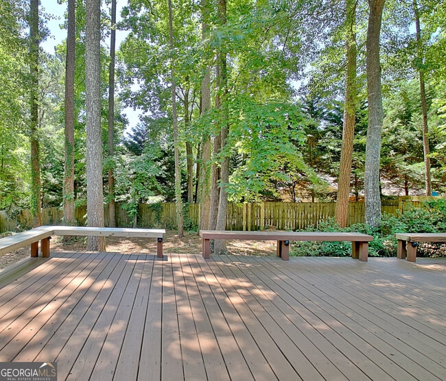 Building Photo - 102 Brookwood Path