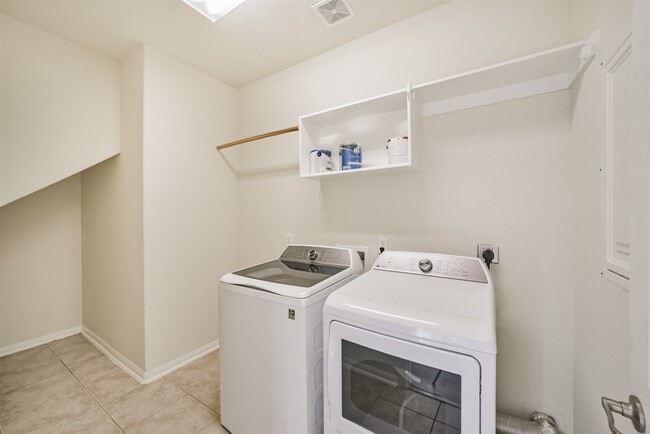 Building Photo - 25211 Whistling Pines Ct