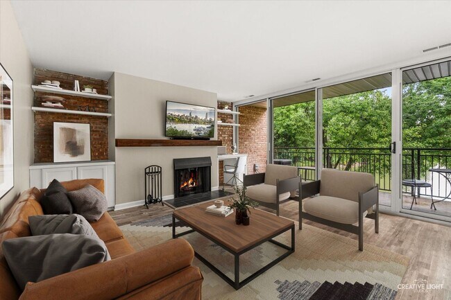 Building Photo - 1601 Fairway Dr