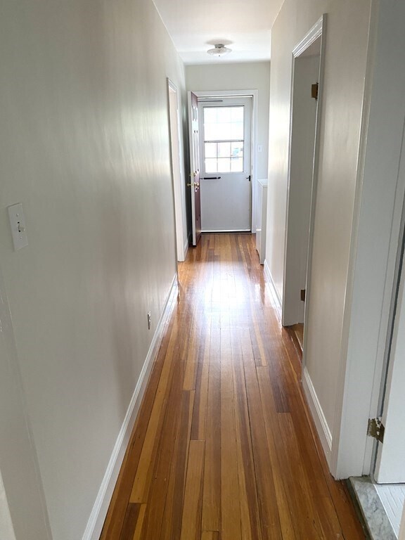 Building Photo - 1139 Beacon St