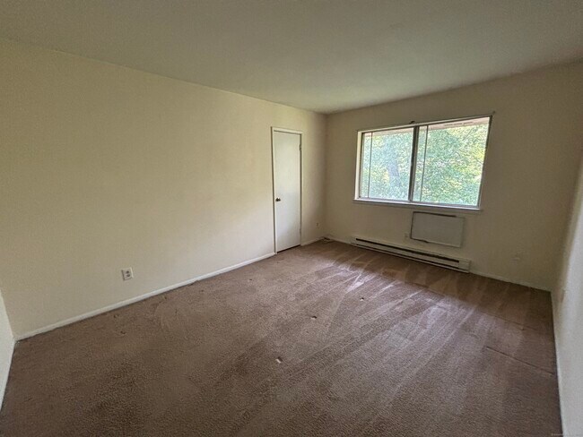 Building Photo - 111 Kennedy Dr
