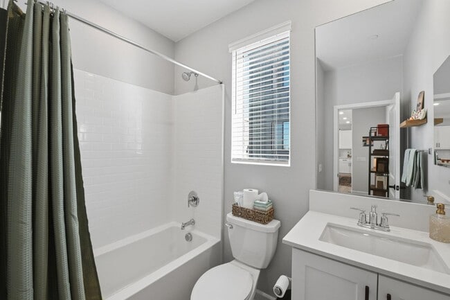 Building Photo - 2361 Acara Cir