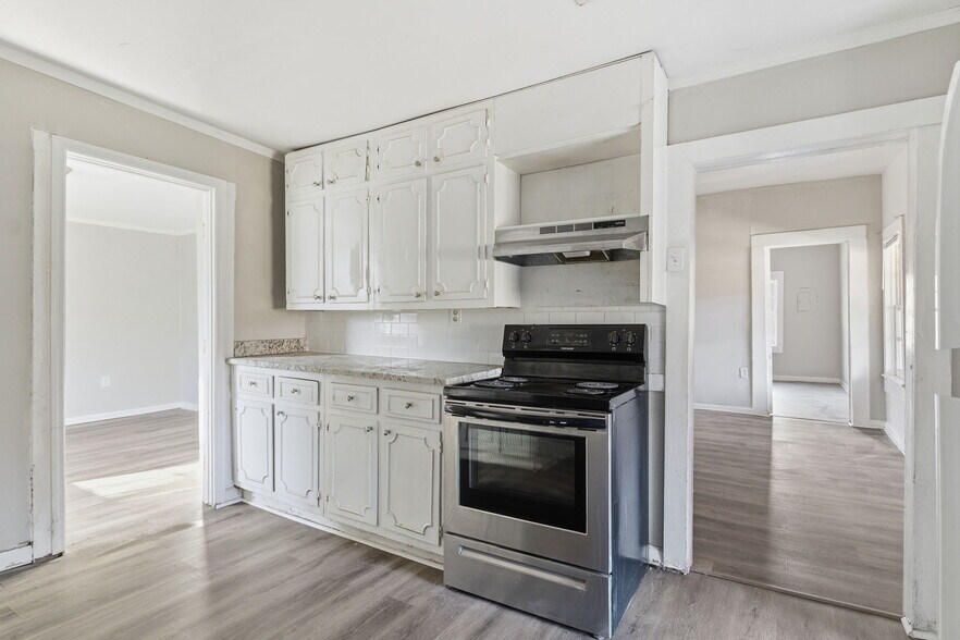 Building Photo - 320 Old Pne Hl Rd