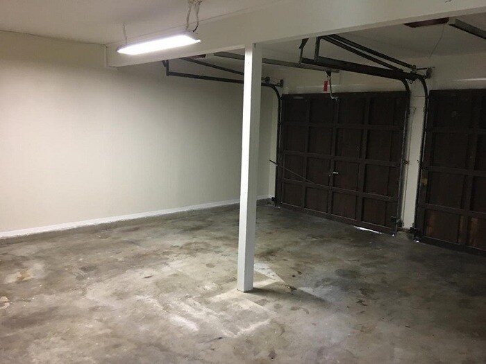 Building Photo - 1514 Regina Ct S