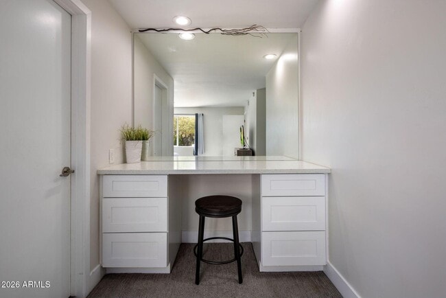 Building Photo - 8633 E Monterosa Ave