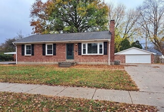 Building Photo - 3107 Iris Way