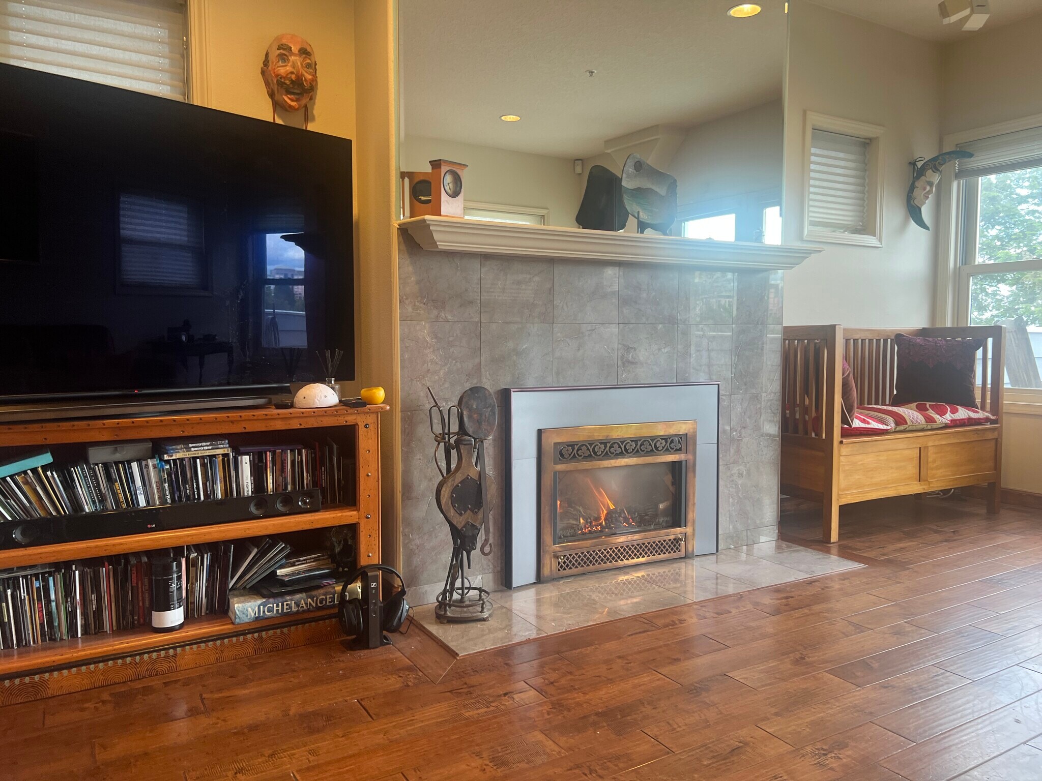 Large screen, TV and fireplace in living room - 1917 SW Market Street Dr