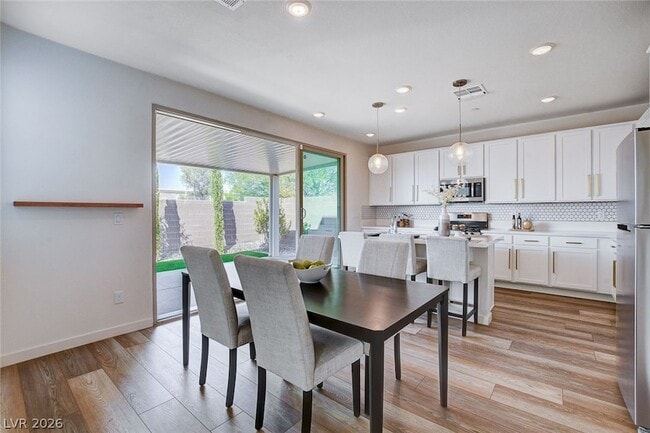 Building Photo - 2216 Elford Ct