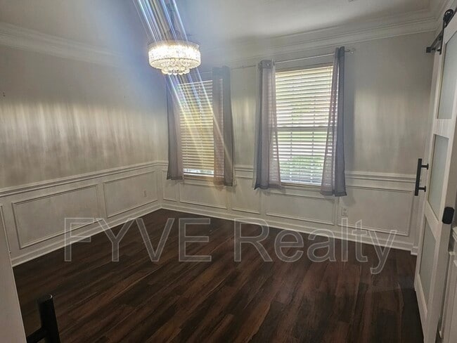 Building Photo - 2426 Middlebrook Ridge Ln