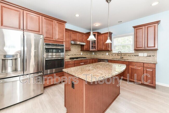 Building Photo - 21026 Potomac Trail Cir