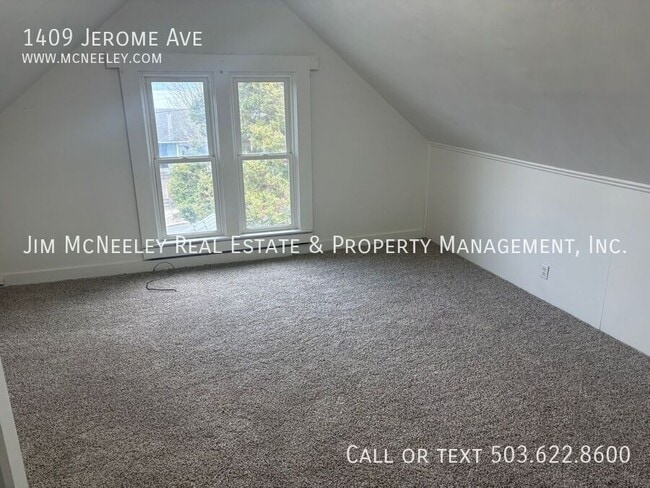 Building Photo - 1409 Jerome Ave