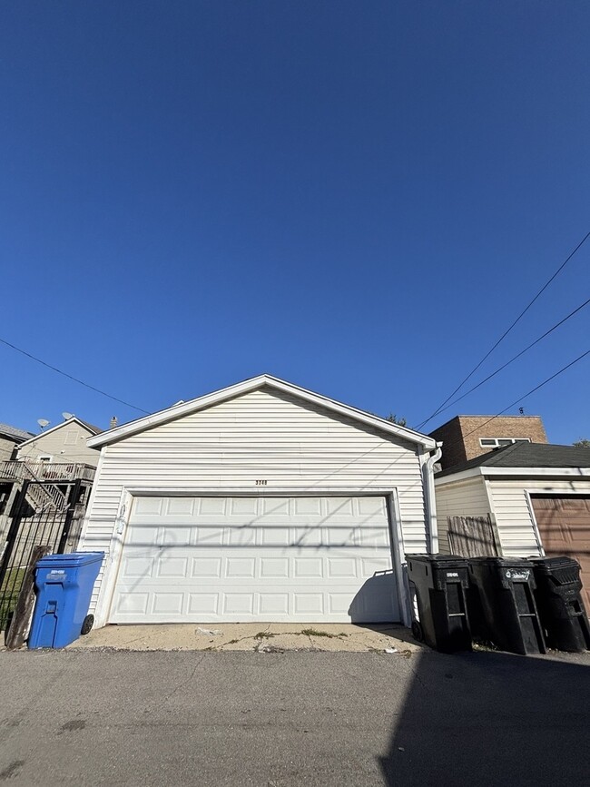Building Photo - 3748 S Wallace St