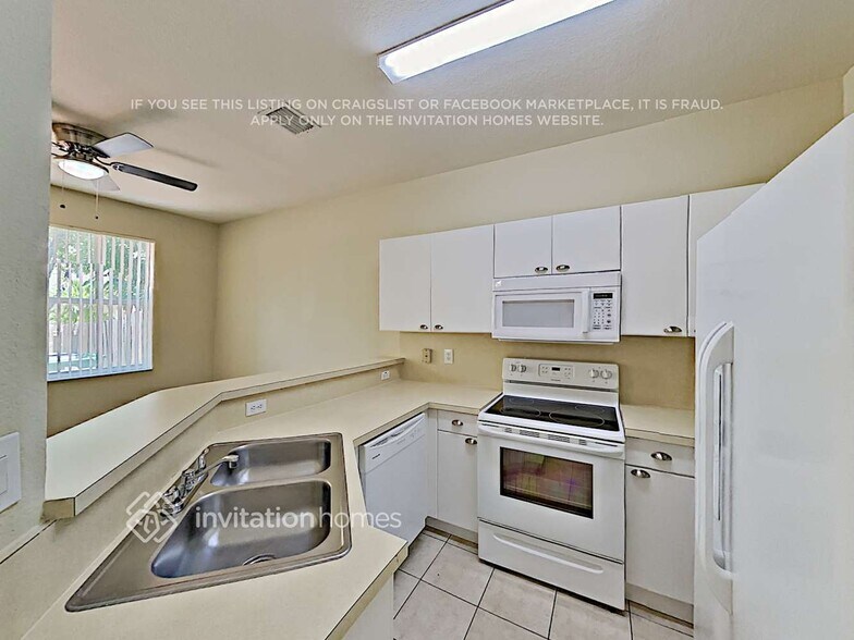Building Photo - 12503 SW 124th Path