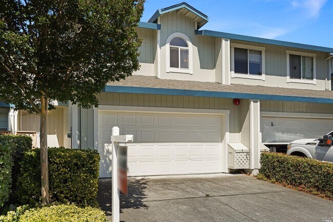 Building Photo - 7 Meridian Cir
