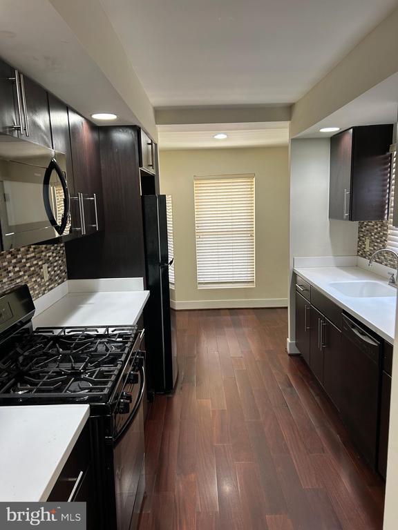 Building Photo - 3309 Cardenas Ave