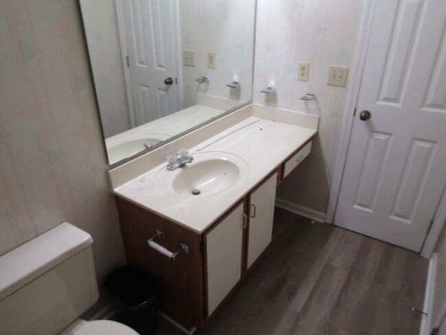 Building Photo - 1095 Plantation Dr