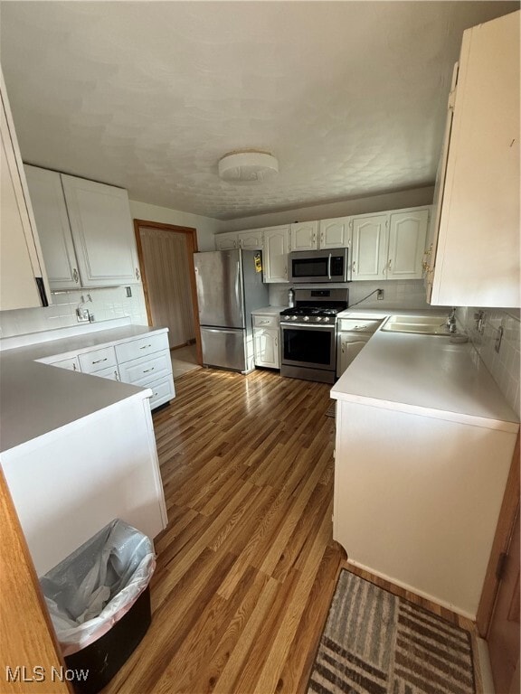 Building Photo - 964 Country Club Dr