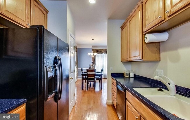 Building Photo - 3928 Bryant Park Cir