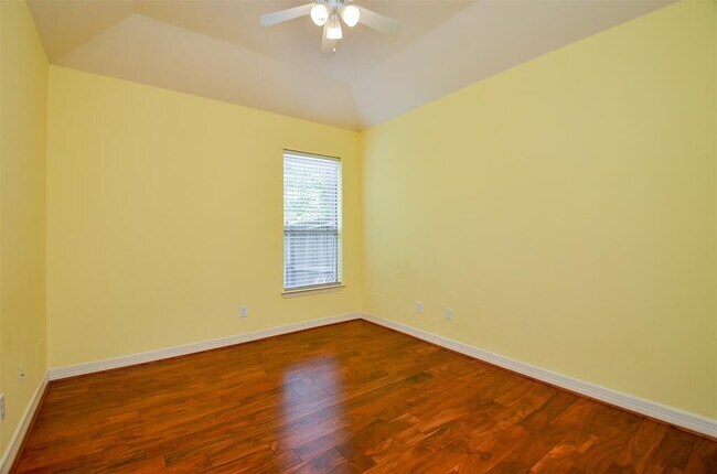 Building Photo - 7610 Breezeway Bend Ln