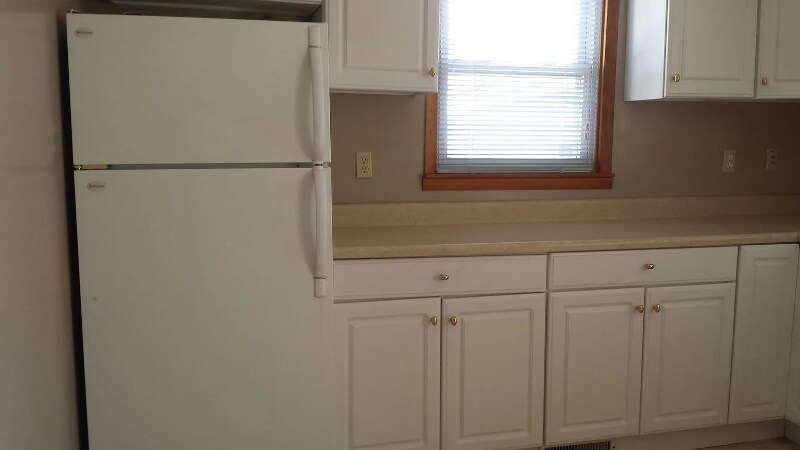 Building Photo - 1311 S State St