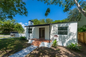 Building Photo - 445 NW 44th St